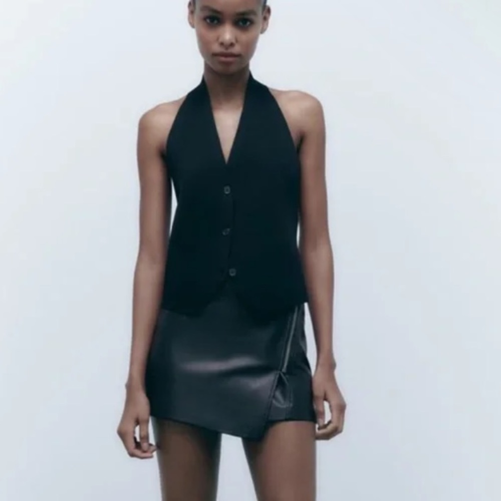 Zara faux leather mini skirt with zipper